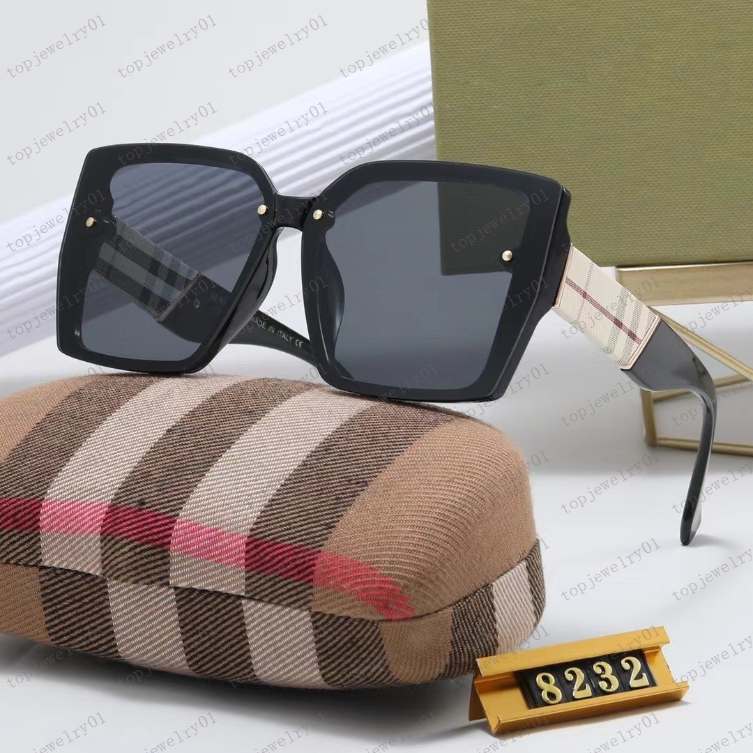 Designer Sunglasses Original Eyewear Beach Outdoor Shades PC Frame Fashion Classic Lady Mirrors for Women And Men Protection Sun Glasses Gifts
Designer Sunglasses Original Eyewear Beach Outdoor Shades PC Frame Fashion Classic Lady Mirrors for Women And Men Protection Sun Glasses Gifts
