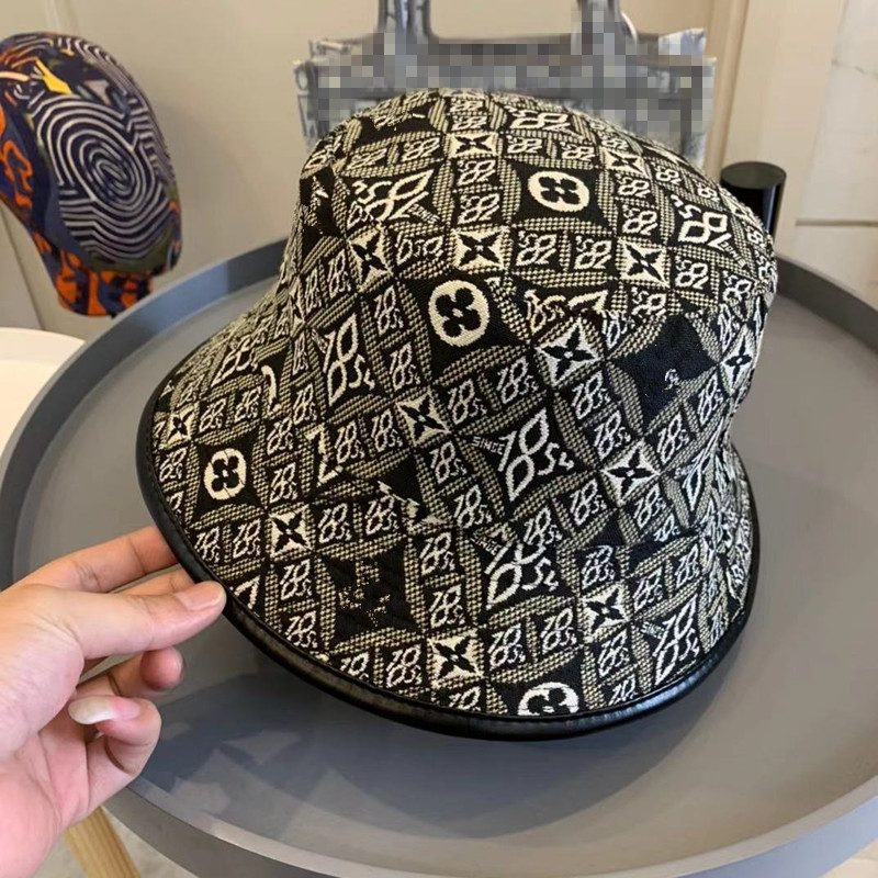 Designers luxurys Caps Mens Bucket Hat Fisherman hats Casquette Baseball Cap Bonnet Beanie Womens Snapbacks Fedora 2 colors 2023 good nice, Black
Designers luxurys Caps Mens Bucket Hat Fisherman hats Casquette Baseball Cap Bonnet Beanie Womens Snapbacks Fedora 2 colors 2023 good nice, Black