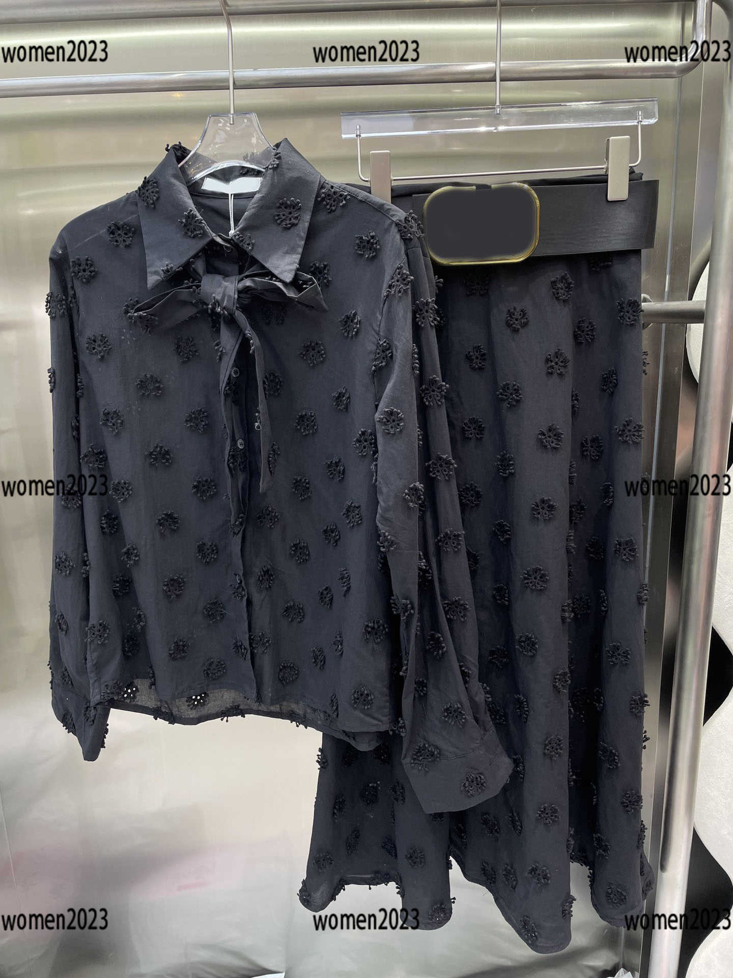 women sets ladies dress 2pcs Three-dimensional hollowed-out flower embroidery shirt and skirt Summer Elegant Size S- New arrival Mar09, Black
women sets ladies dress 2pcs Three-dimensional hollowed-out flower embroidery shirt and skirt Summer Elegant Size S- New arrival Mar09, Black