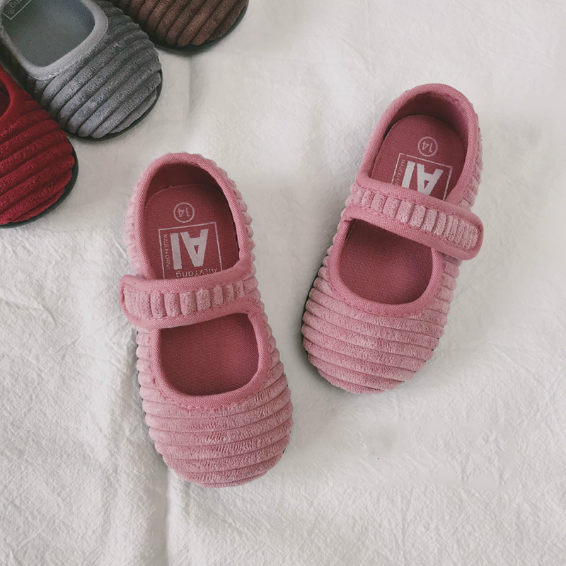 First Walkers born Baby Shoes Girls Princess Shoes Solid Colors Anti-slip Soft Sole Cotton Flat First Walker Infant Accessories 230314