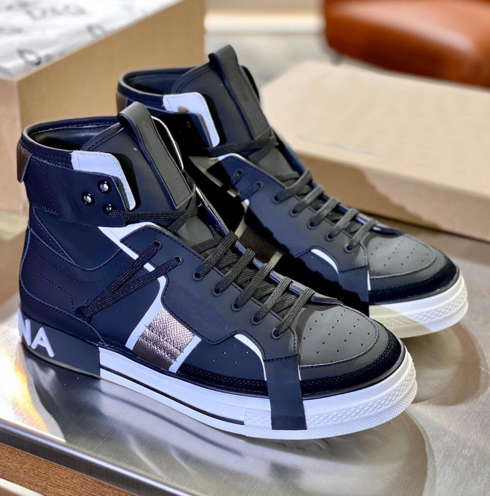 Top Brand Men Custom 2.zero Sneakers Shoes With Contrasting Details Calfskin Leather Trainers Men Rubber Sole Men Lace Up Skateboard Walking EU38-46
Top Brand Men Custom 2.zero Sneakers Shoes With Contrasting Details Calfskin Leather Trainers Men Rubber Sole Men Lace Up Skateboard Walking EU38-46
