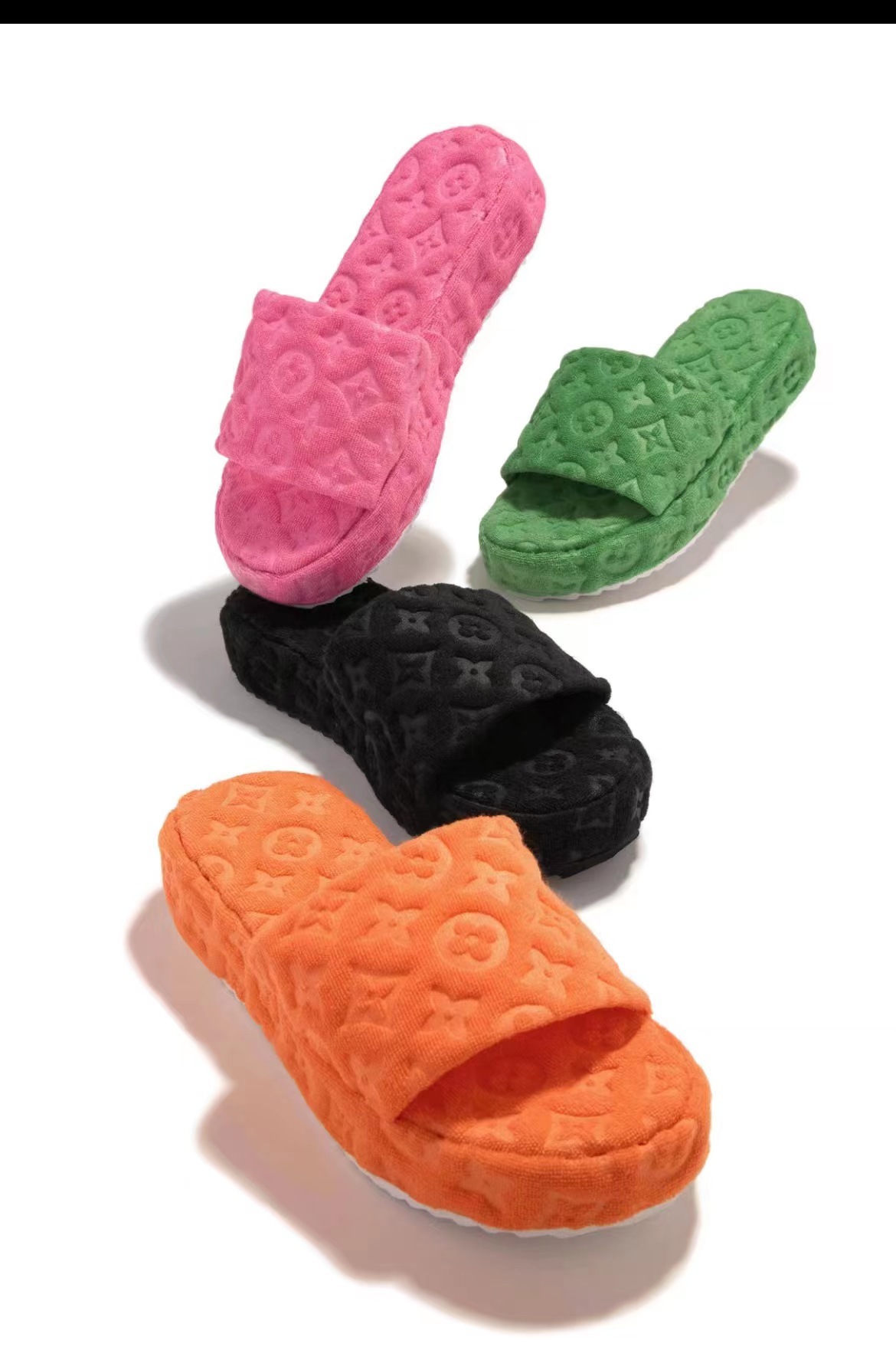 Platform Slippers Women's New Fall plus Size Embossed Solid Color Word Leisure Towel Slippers for Women European and American, Aspic
Platform Slippers Women's New Fall plus Size Embossed Solid Color Word Leisure Towel Slippers for Women European and American, Aspic
