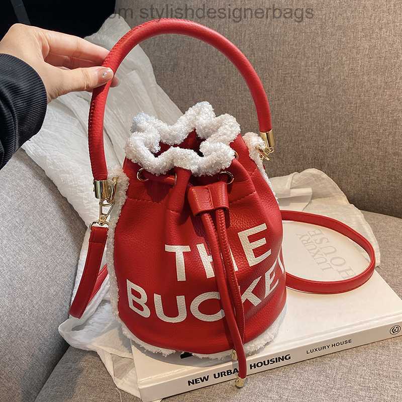 Totes Brand Designer Christmas Bucket Shoulder Crossbody Bags Women Handbags and Purse 2022 New Lambs Wool Ladies Messenger Bags 0314V23, Pu blue
Totes Brand Designer Christmas Bucket Shoulder Crossbody Bags Women Handbags and Purse 2022 New Lambs Wool Ladies Messenger Bags 0314V23, Pu blue