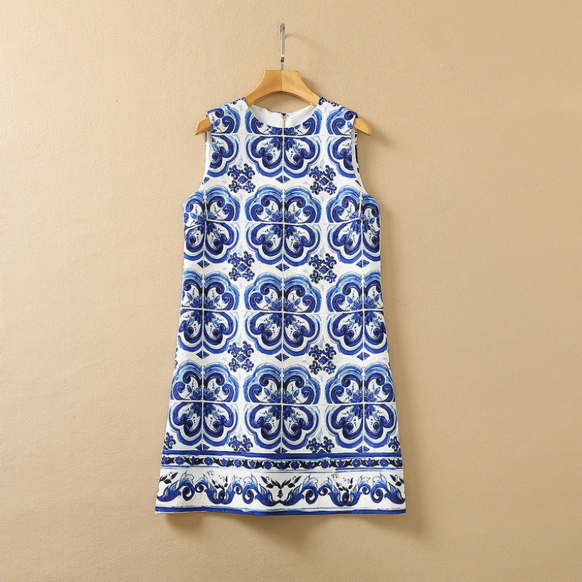 Summer Sleeveless Mini Dress Round Neck Blue Paisley Blue and White Porcelain Print Short Elegant Casual Dresses 22Q151638
Summer Sleeveless Mini Dress Round Neck Blue Paisley Blue and White Porcelain Print Short Elegant Casual Dresses 22Q151638