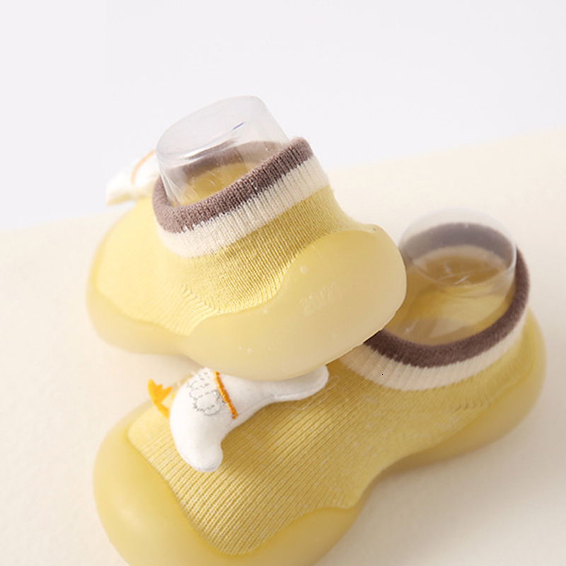 First Walkers Baby Shoes Winter Knit Cute Cartoon Non-slip Floor Socks Girls Boys Kids Soft Rubber Sole First Walker Shoes Socks Infant Shoes 230314