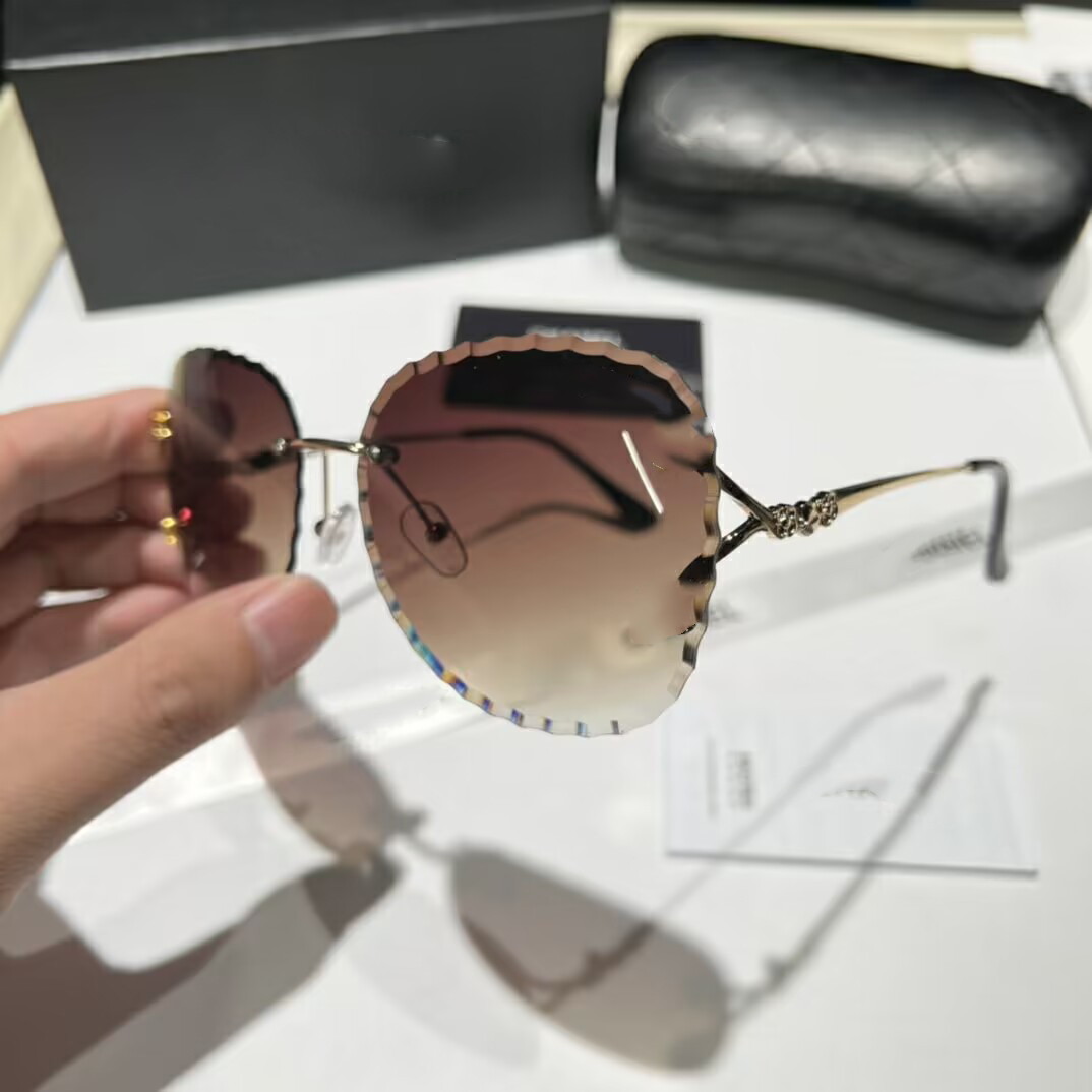 Channel womens sunglasses designer sunglasses rayben sun glass carti glasses luxury sunglasses 5A quality womens designer men sunglasses holbrook 3213
Channel womens sunglasses designer sunglasses rayben sun glass carti glasses luxury sunglasses 5A quality womens designer men sunglasses holbrook 3213
