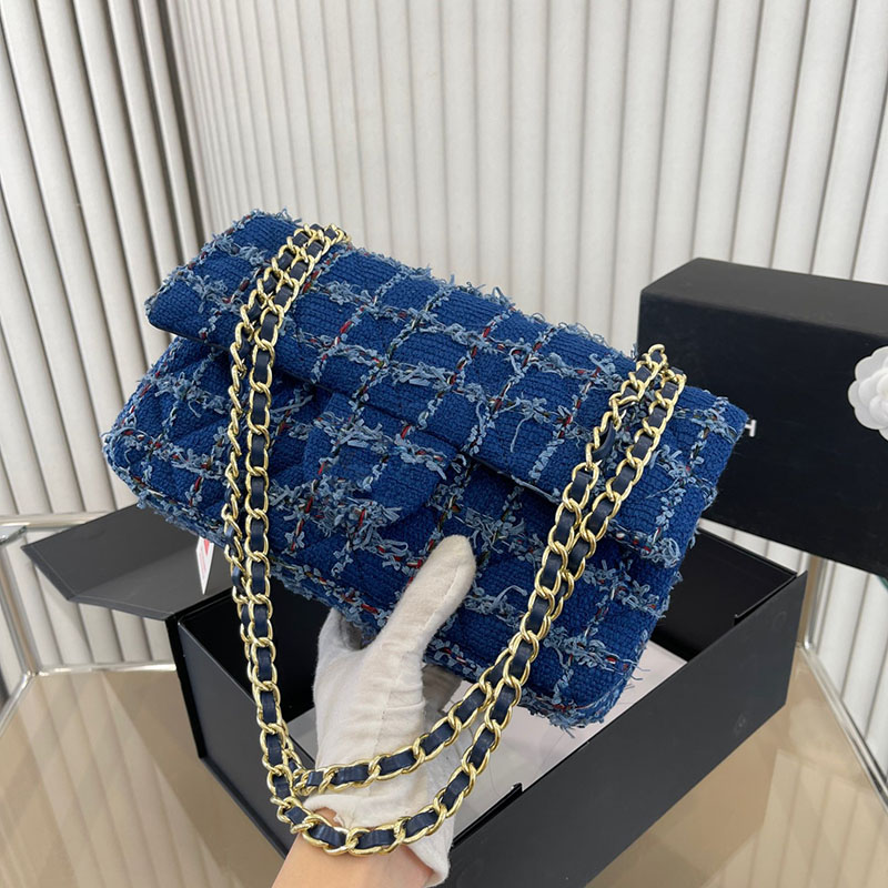 Womens Trendy Medium Flap Square Bags Knitting Wool Tweed Quilted Gold Metal Hardware Matelasse Chain Crossbody Shoulder Handbags Designer Purse Sacoche 26x15cm, Box
Womens Trendy Medium Flap Square Bags Knitting Wool Tweed Quilted Gold Metal Hardware Matelasse Chain Crossbody Shoulder Handbags Designer Purse Sacoche 26x15cm, Box