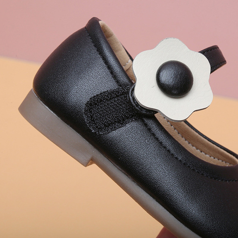 First Walkers Spring Baby Shoes Leather Toddler Girls Princess Shoes Party Dress Shoes Soft Sole Outdoor Infant Shoes EU15-25 230314