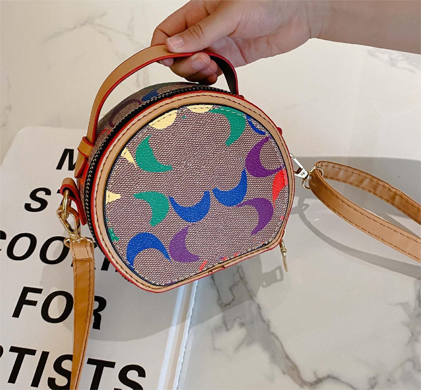 Designers Round Handbags High Quality PU Leather Women Crossbody Bags for Women 2023 Small Fresh Flower Chain Shoulder, 04
Designers Round Handbags High Quality PU Leather Women Crossbody Bags for Women 2023 Small Fresh Flower Chain Shoulder, 04
