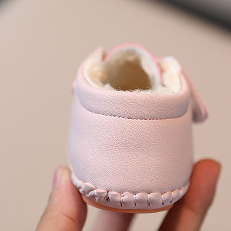 First Walkers 0-1 Years born PU Shoes Winter Fleece Cotton Shoes Baby Girls Princess Shoes Soft Sole Infant Crib Shoes Cartoon Cute Shoes 230314