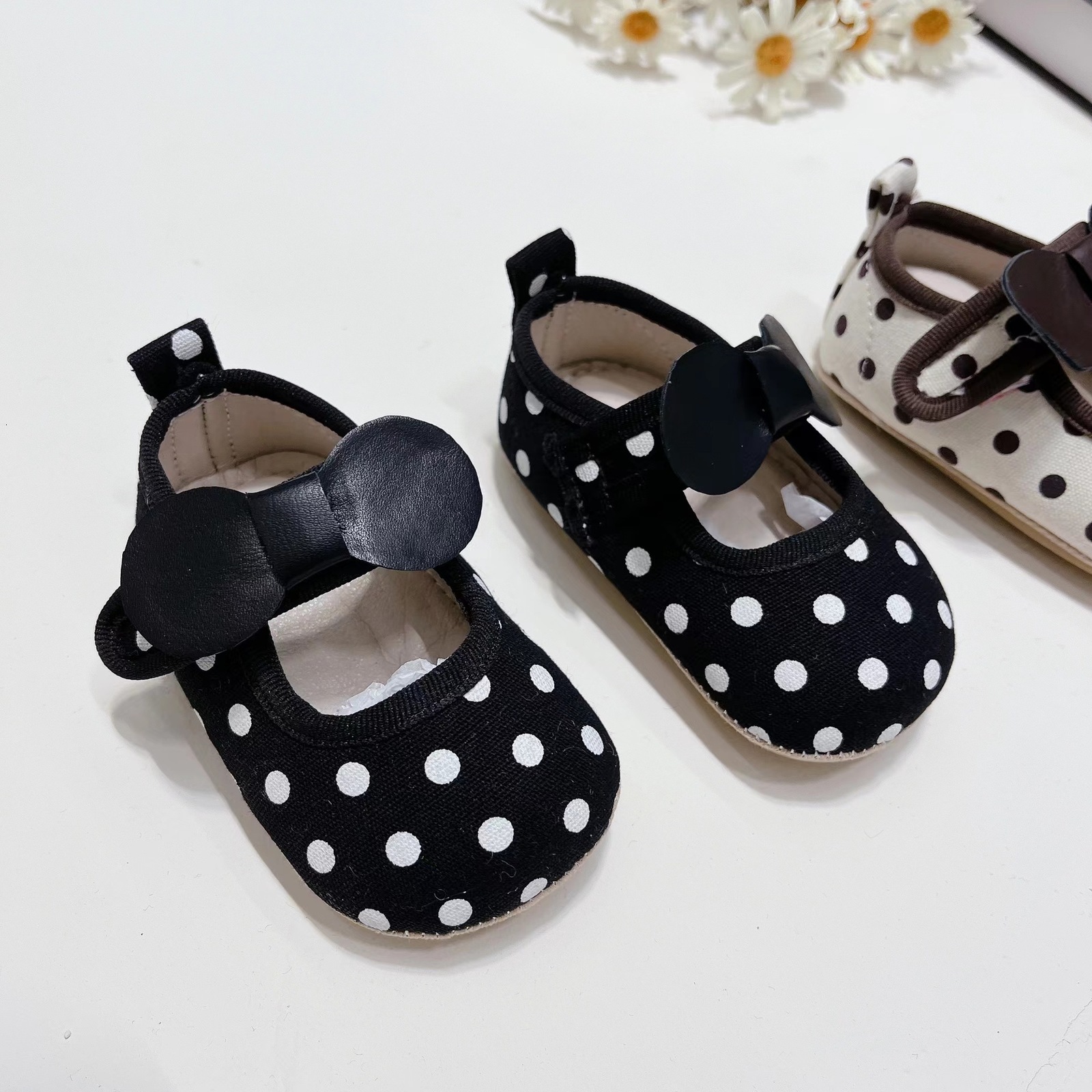 First Walkers Spring Autumn Toddler Girls Shoes Female Baby Princess Shoes Soft-soled Non-slip Bow Black and White Polka Dot First Walkers 230314