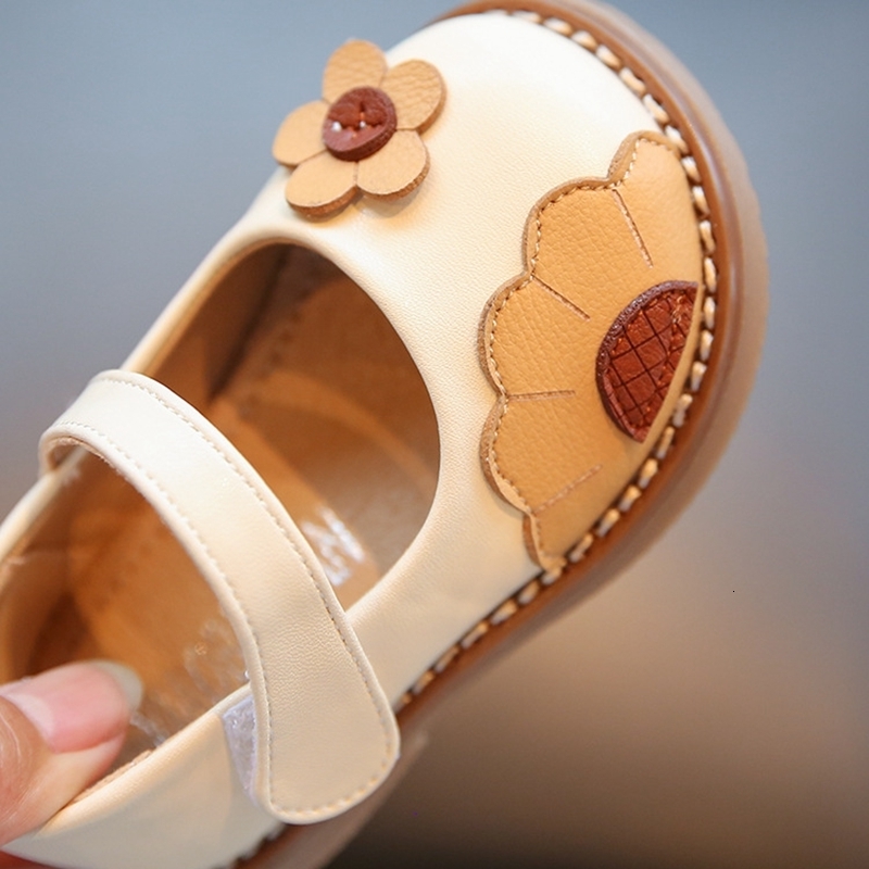First Walkers 11.5-15.5cm Girls Flowers Shoes Beige Pink Shollow Pu Leather Shoes For Toddler Girls Infant Soft Princess Dress Flats Shoes 230314