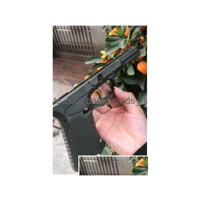 Tactical Accessories Outdoor Sports 1Pcs Equipment Kublai P1 Nylon Si Type Lower Grip For G17 Toy Version Drop Deliv Dhemd Delivery Dhi4Y
Tactical Accessories Outdoor Sports 1Pcs Equipment Kublai P1 Nylon Si Type Lower Grip For G17 Toy Version Drop Deliv Dhemd Delivery Dhi4Y
