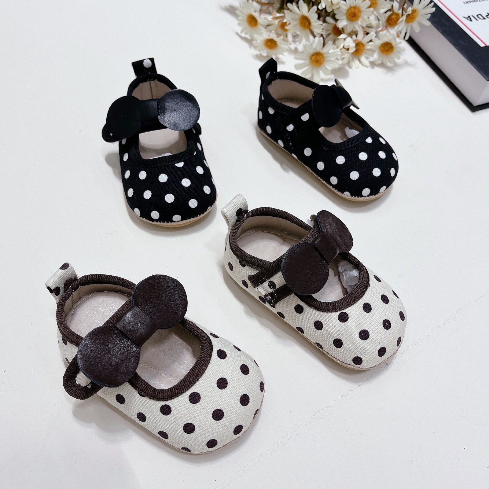 First Walkers Spring Autumn Toddler Girls Shoes Female Baby Princess Shoes Soft-soled Non-slip Bow Black and White Polka Dot First Walkers 230314