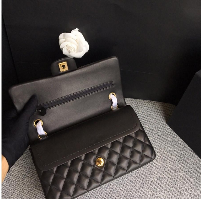 10A High quality l Luxuries Designers Shoulder Handbag tote bag Designer Women highquality Cross Body Bags eather quality Classic Caviar Flap Bag 25cm 30cm With Box, 24
10A High quality l Luxuries Designers Shoulder Handbag tote bag Designer Women highquality Cross Body Bags eather quality Classic Caviar Flap Bag 25cm 30cm With Box, 24