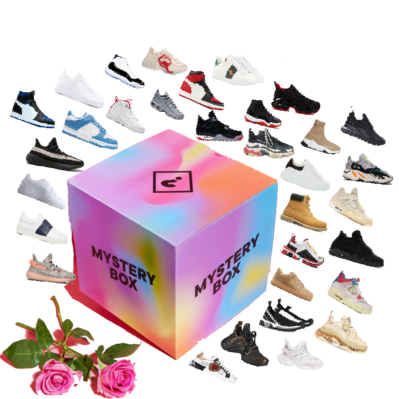 Mystery Box Modern Paris Womens Slippers Sneakers Sports Scuffs Shoes Summer Beach Slides Attractive Slippers Ladies Flip Flops Loafers Sexy Embroidery