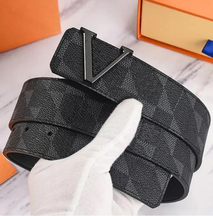 2023 Men Designers Belts Classic fashion luxury casual letter smooth buckle womens mens leather belt width 3.8cm, Customize
2023 Men Designers Belts Classic fashion luxury casual letter smooth buckle womens mens leather belt width 3.8cm, Customize