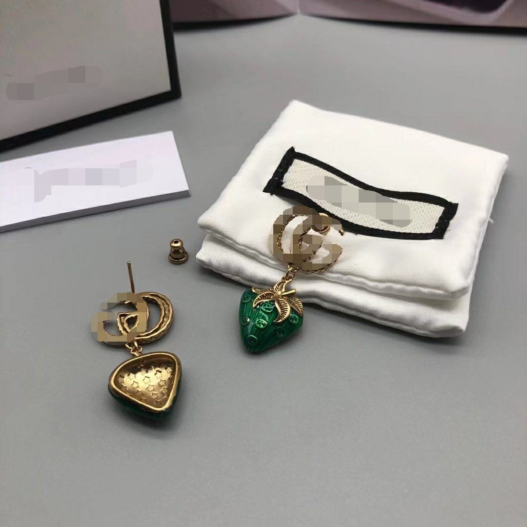 High Classic 18K Gold Plated Stud Designer Double g Earring Luxury Geometric Crystal Heart-shaped Couple Earrings for Woman Wedding Birthday Party Gifts GE-080
High Classic 18K Gold Plated Stud Designer Double g Earring Luxury Geometric Crystal Heart-shaped Couple Earrings for Woman Wedding Birthday Party Gifts GE-080