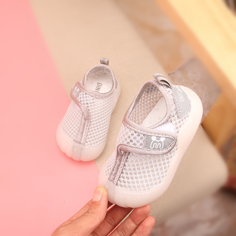 First Walkers Through The Net Summer Children's Net Shoes Casual Breathable Hole Shoes Soft Bottom Girls and Boys Non-slip Toddler Shoes 230314