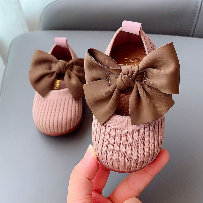 First Walkers Baby Girl Princess Shoes With Big Bow Knitted Fabric Toddler Shoe Soft Bottom Outdoor Casual Child First Walkers Beige Pink Swee 230314