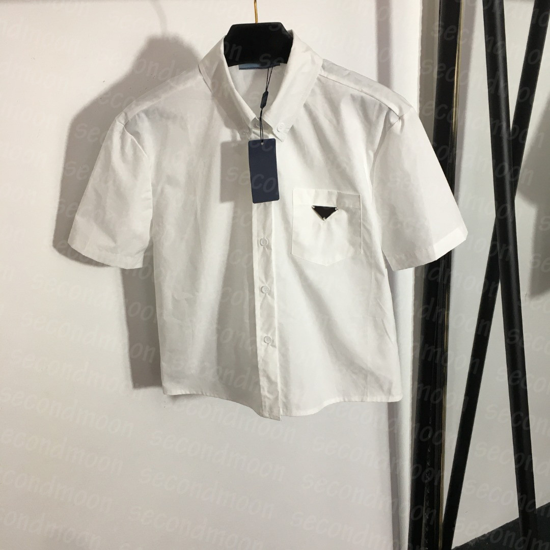 Short Sleeve T Shirt Women Breathable White Tees Metal Badge T Shirts Spring Summer Tee
Short Sleeve T Shirt Women Breathable White Tees Metal Badge T Shirts Spring Summer Tee