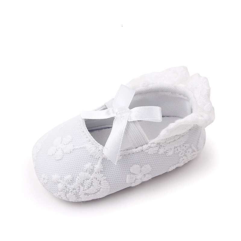 First Walkers Baby Girls Dress Bow Princess Shoes Soft Soled Baby Shoes 0-1 Year Old Embroidered Lace Walking Shoes Elastic Band First Walkers 230314