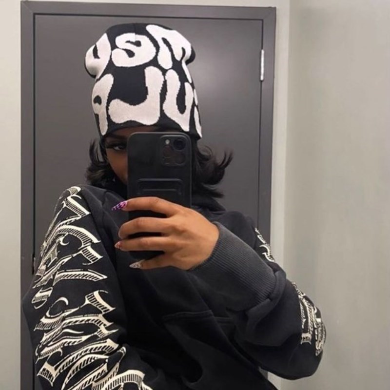 BeanieSkull Caps Knitting Cap Men Women Paragraph Quality Beanie Cap Y2k Warm Fashion Hundred Take Ins Net Red Sense Niche Cold Cap 230314