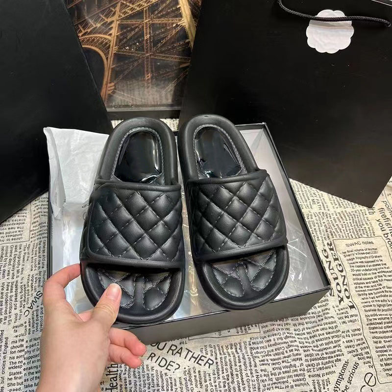 2023 designer New Rubber Slides Sandals Floral Brocade Women Men Slipper Flat Bottoms Flip Flops Womens Fashion Striped Beach Slippers, Blue
2023 designer New Rubber Slides Sandals Floral Brocade Women Men Slipper Flat Bottoms Flip Flops Womens Fashion Striped Beach Slippers, Blue