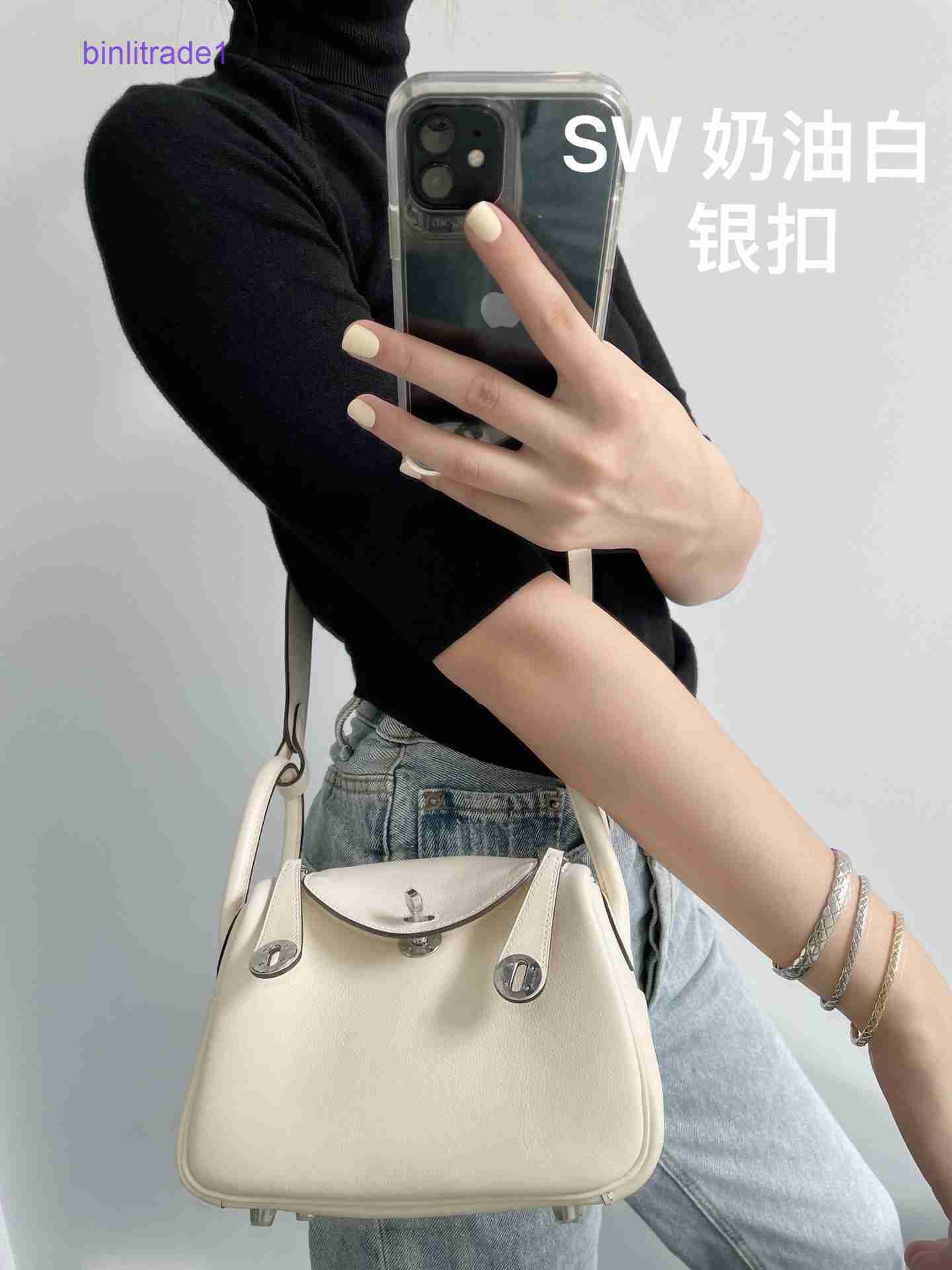 Designer Original women's Lindys High-end bag quality leather mini small messenger doctor nurse's 1 of sale E52U, Sea anemone purple (gold buckle
Designer Original women's Lindys High-end bag quality leather mini small messenger doctor nurse's 1 of sale E52U, Sea anemone purple (gold buckle
