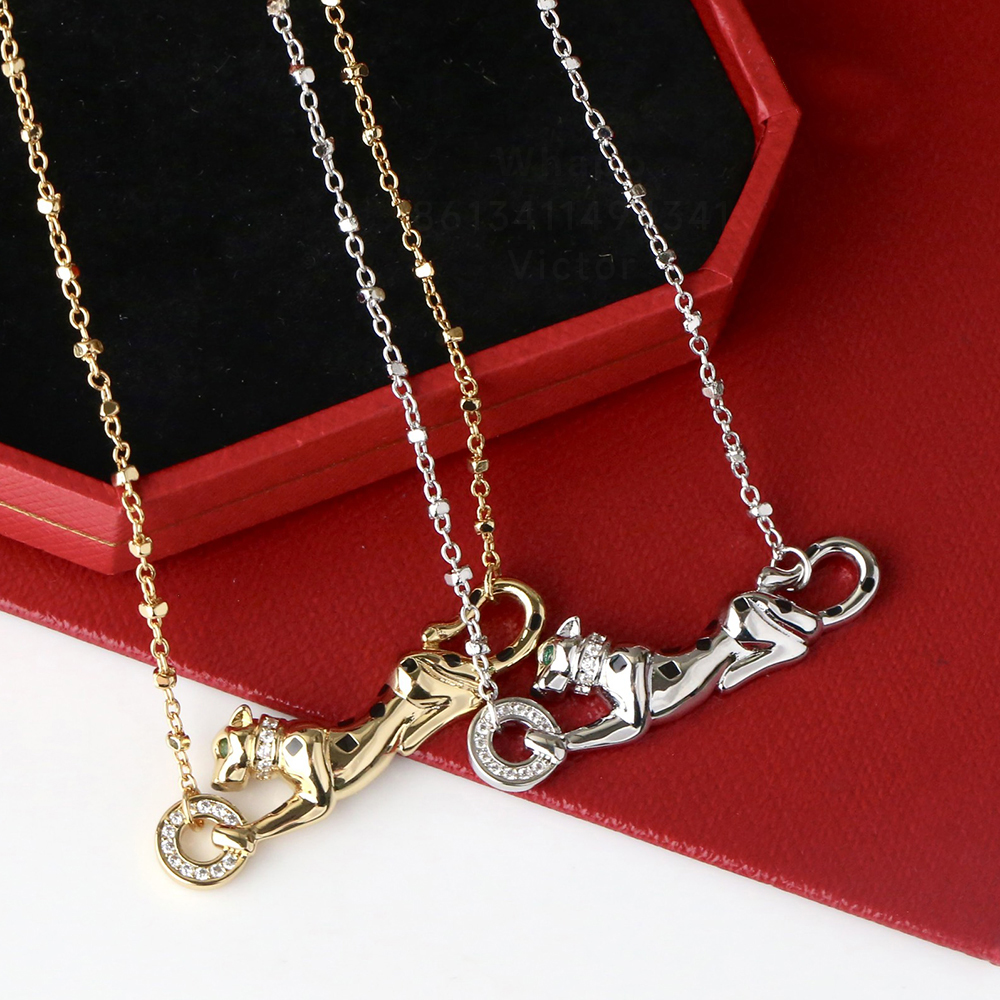 panthere necklace for women designer for man diamond Emerald Gold plated 18K T0P quality highest counter quality classic style exquisite gift fashion 008
panthere necklace for women designer for man diamond Emerald Gold plated 18K T0P quality highest counter quality classic style exquisite gift fashion 008