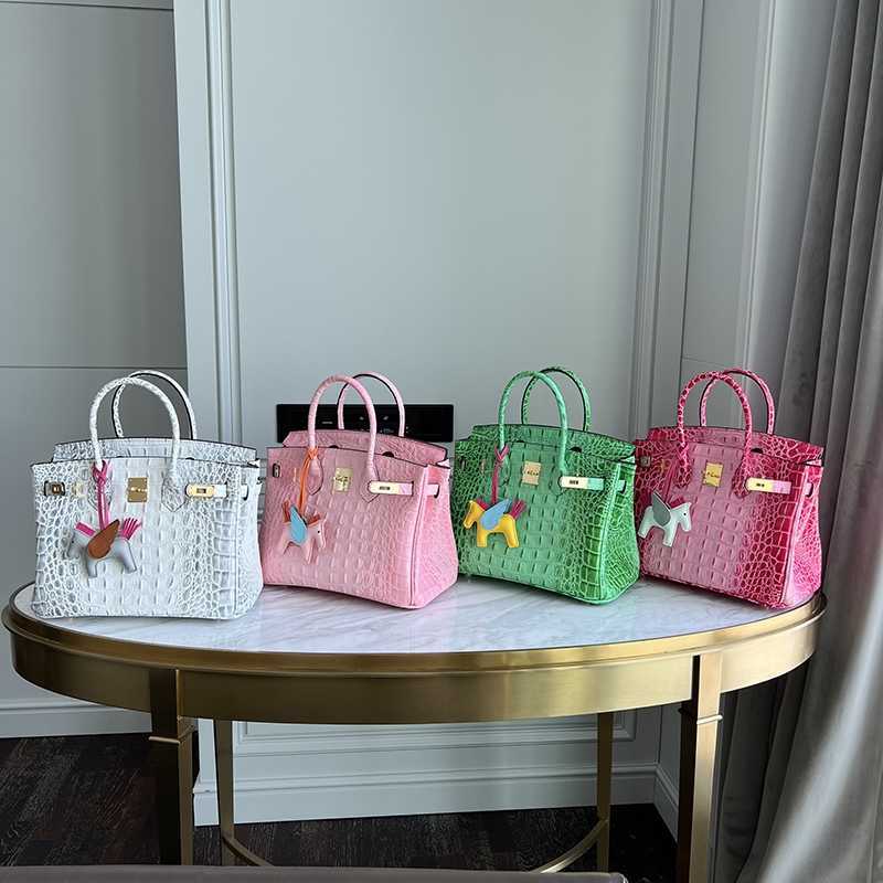 Genuine Birkin Bags Crocodile bone cow leather bag leather chain bag fashion handbag high-end new women's bag one shoulder messenger bag, White3
Genuine Birkin Bags Crocodile bone cow leather bag leather chain bag fashion handbag high-end new women's bag one shoulder messenger bag, White3