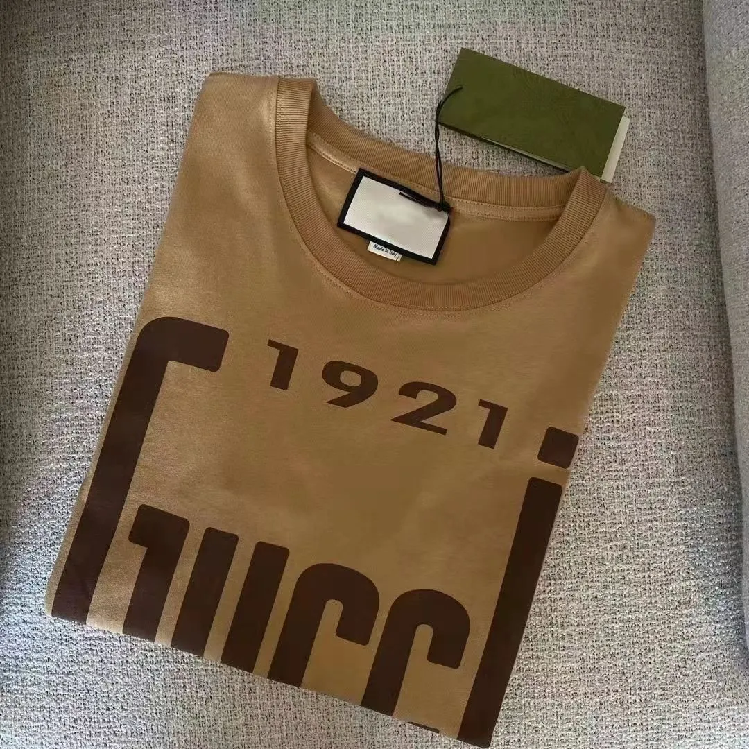 2023 Mens Designers T Shirt Men women classic modern trend Luxury goods With short sleeves breathable outdoor movement
2023 Mens Designers T Shirt Men women classic modern trend Luxury goods With short sleeves breathable outdoor movement