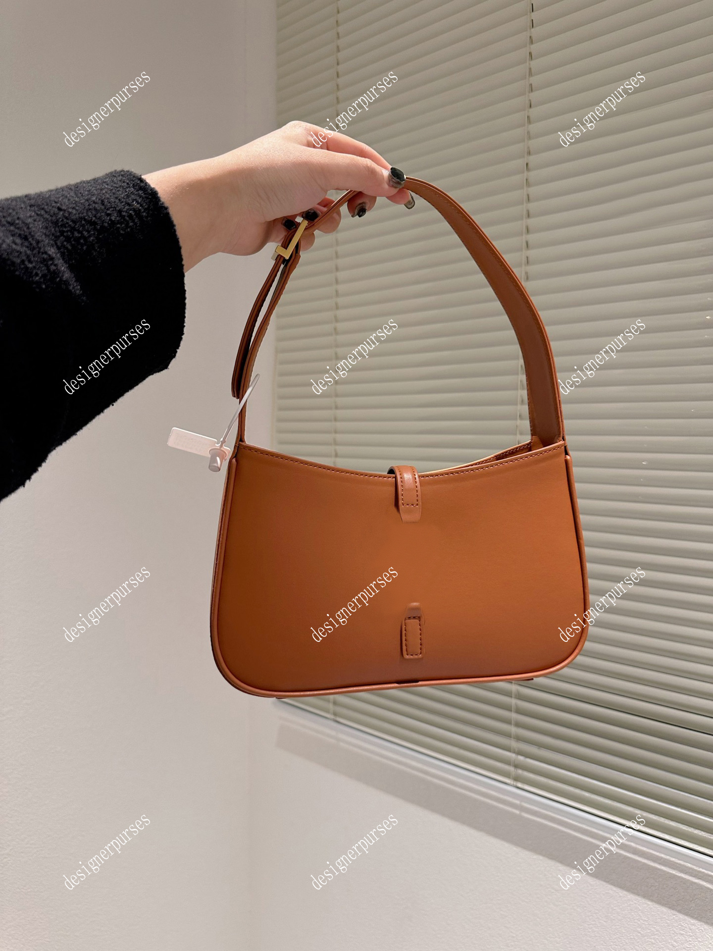 TZ Women Hobo LE5A7 Bags Shoulder Bag Adjustable Strap Womens Handbag LE 5 A 7 Luxurys Designers Bags Handbags Purses Wallets Fashion vintage underarm bag 25CM, White
TZ Women Hobo LE5A7 Bags Shoulder Bag Adjustable Strap Womens Handbag LE 5 A 7 Luxurys Designers Bags Handbags Purses Wallets Fashion vintage underarm bag 25CM, White