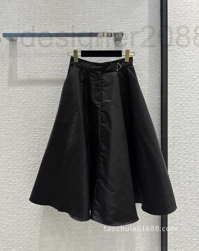 Skirts designer Women' dress French Hepburn style solid color high waist umbrella skirt medium length Q5YB, Black3
Skirts designer Women' dress French Hepburn style solid color high waist umbrella skirt medium length Q5YB, Black3
