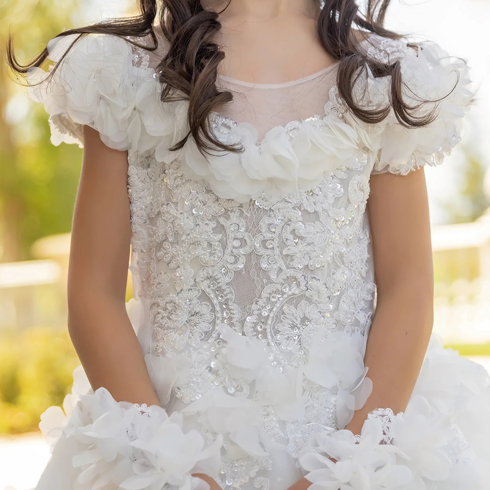 Classic White A Line Flower Girls Dresses Short Sleeve 3D Appliques Kids Formal Wear for Communion Occasion