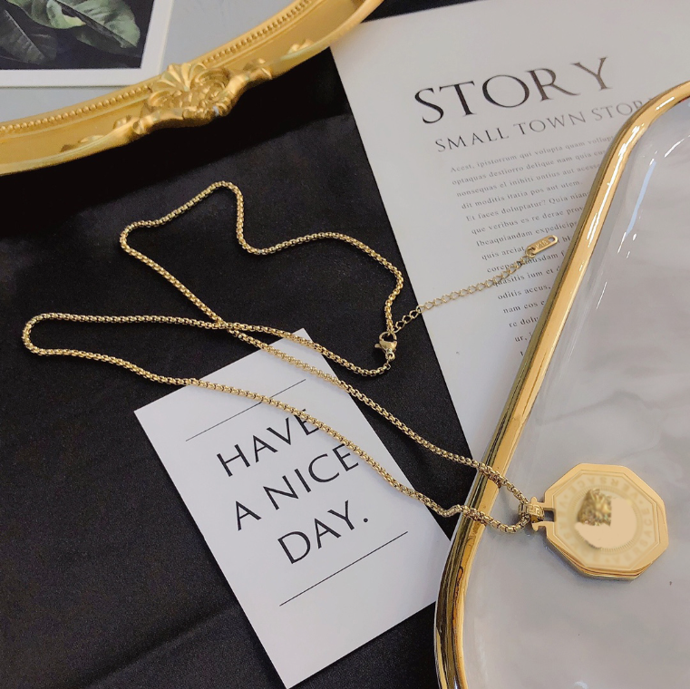 Classic Fashion Style Necklaces Designer Jewelry Necklaces Hot Luxury Brand Exquisite Fashion Women's Exclusive 18k Gold Plated Selected Couple Gift
Classic Fashion Style Necklaces Designer Jewelry Necklaces Hot Luxury Brand Exquisite Fashion Women's Exclusive 18k Gold Plated Selected Couple Gift