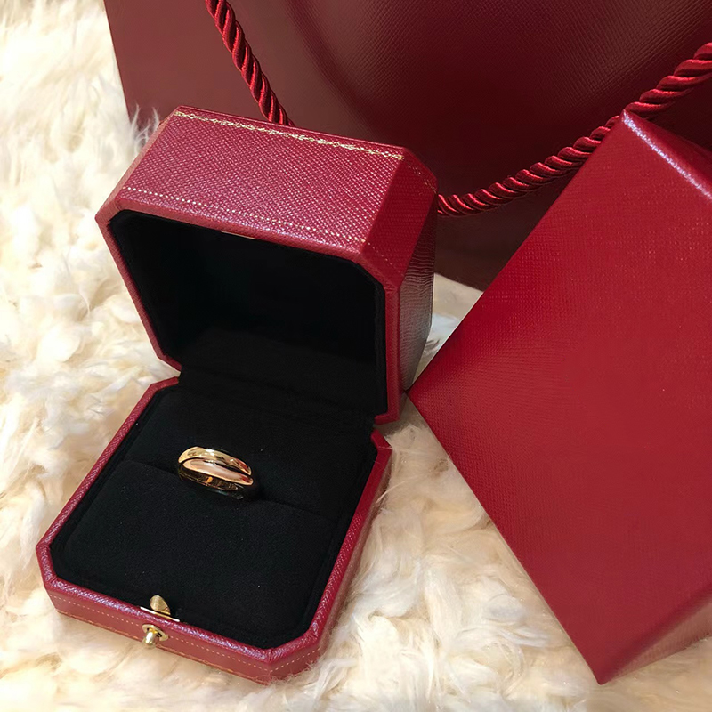Luxurys Designers Ring Tricolour rings For Women Men's Fashion Ring Classic three-ring Top Level Engagement Commitment Jewelry Ladies Gift
Luxurys Designers Ring Tricolour rings For Women Men's Fashion Ring Classic three-ring Top Level Engagement Commitment Jewelry Ladies Gift