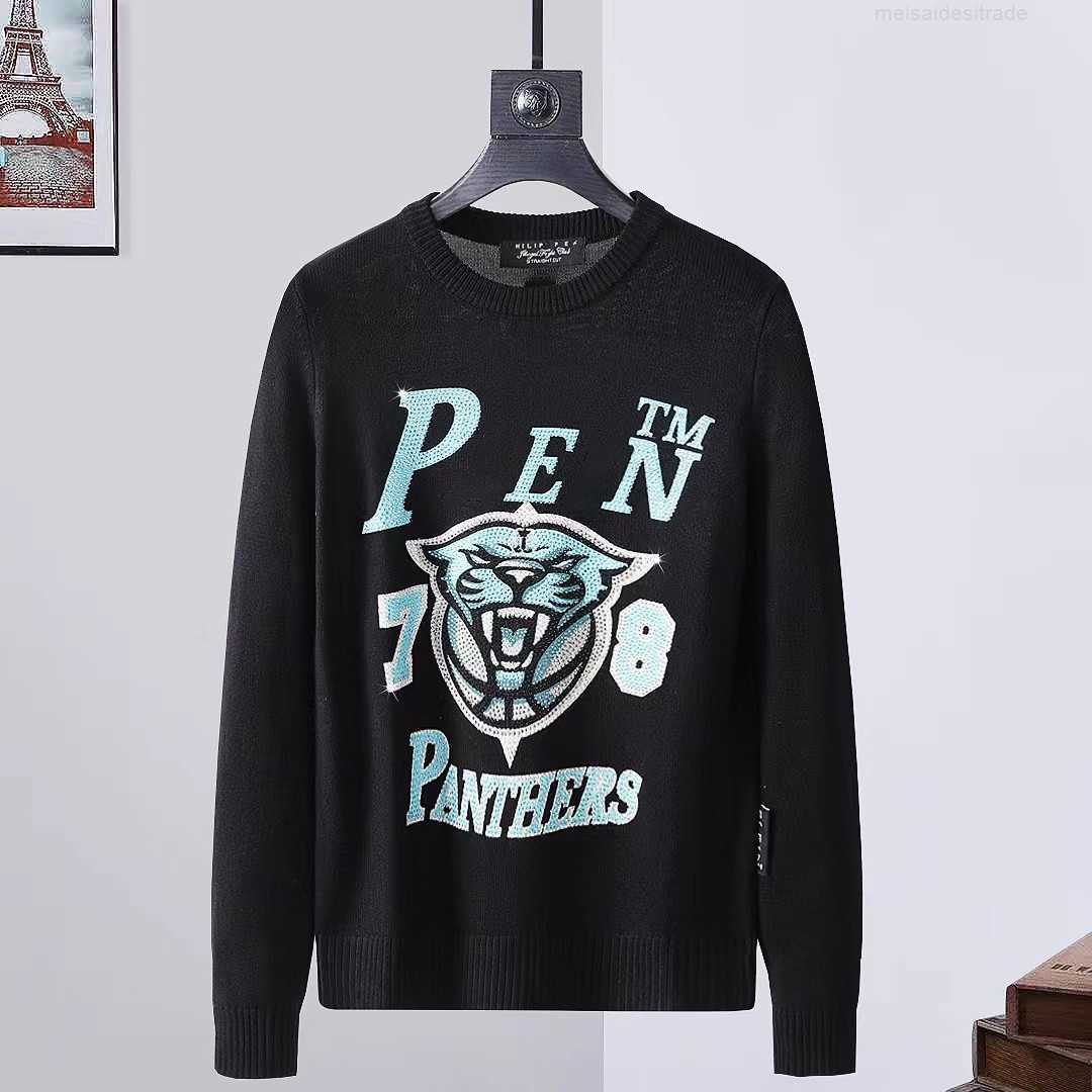 Luxury Philippuep lein Philippuepe Plano Men's Sweater Diamond Tiger Head Round Neck Pullover Casual Soft Warm Pp Knit Men Desigers C9X2, Black
Luxury Philippuep lein Philippuepe Plano Men's Sweater Diamond Tiger Head Round Neck Pullover Casual Soft Warm Pp Knit Men Desigers C9X2, Black
