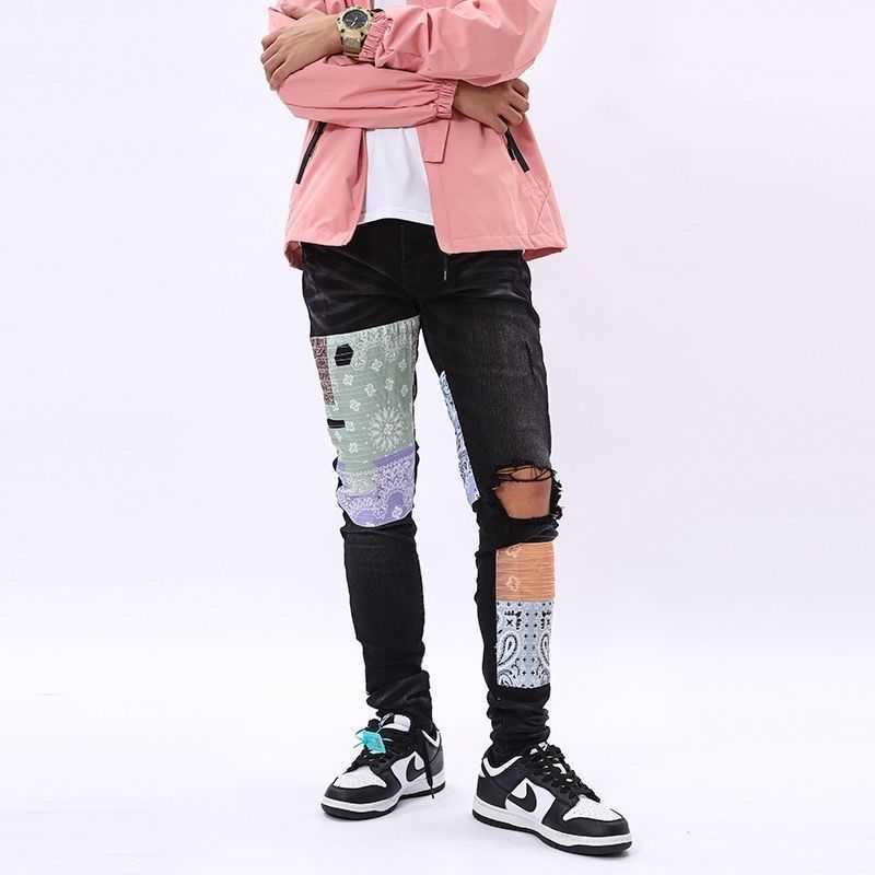 Jeans Mens Am1r1 Trousers Pants Mirri Ripped Fashion Designer Brand New Black Knee Hole Cashew Flower Print Patch Slimming Men Hip Hop 21PX
Jeans Mens Am1r1 Trousers Pants Mirri Ripped Fashion Designer Brand New Black Knee Hole Cashew Flower Print Patch Slimming Men Hip Hop 21PX