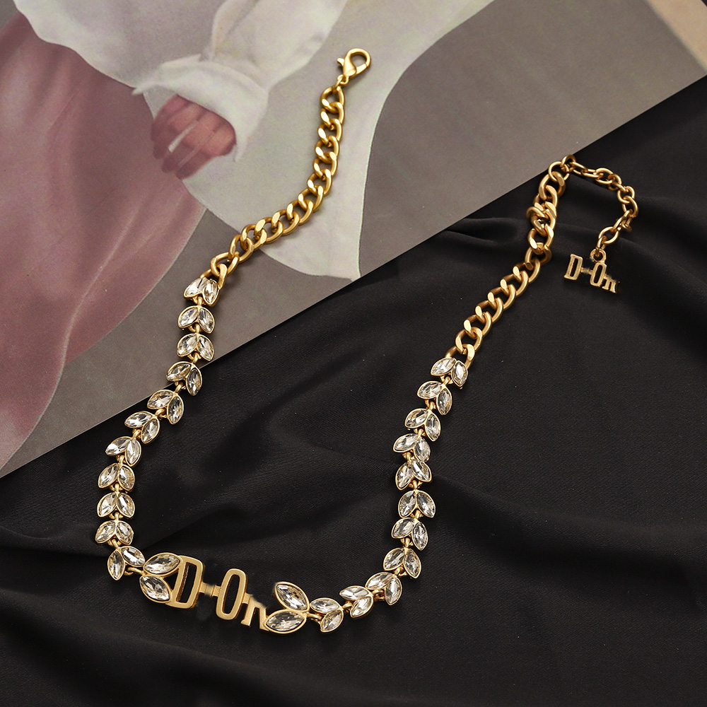 Women Necklace Choker Chain 18K Gold Plated Stainless Steel Designer Crystal Letter Necklaces Flowers Pendant Statement Wedding Jewelry Accessories
Women Necklace Choker Chain 18K Gold Plated Stainless Steel Designer Crystal Letter Necklaces Flowers Pendant Statement Wedding Jewelry Accessories