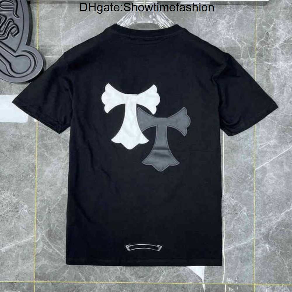 Ch Fashion Men' t Shirt Designer Chrome Classic Summer Brand Short Sleeve Sanskrit Letter Pullover T-shirt Horseshoe Cross Pattern Tops SYSK
Ch Fashion Men' t Shirt Designer Chrome Classic Summer Brand Short Sleeve Sanskrit Letter Pullover T-shirt Horseshoe Cross Pattern Tops SYSK