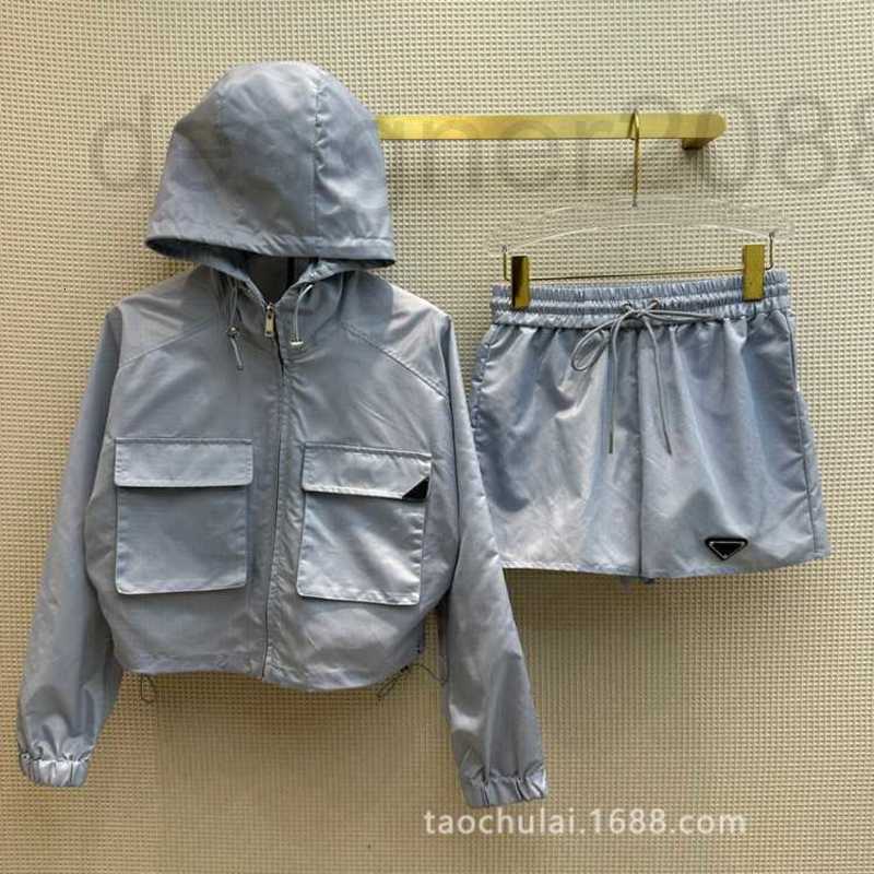 Women' Tracksuits designer sports casual hooded jacket shorts set WF0Y, Light blue
Women' Tracksuits designer sports casual hooded jacket shorts set WF0Y, Light blue