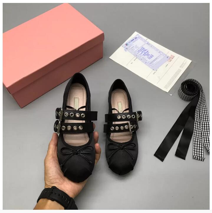 100% Leather Designer Deluxe Womens Dress ballet Shoes with buckle belt bow Flat Casual Soft Soles Low Heel Light Print loafers Slip-On
100% Leather Designer Deluxe Womens Dress ballet Shoes with buckle belt bow Flat Casual Soft Soles Low Heel Light Print loafers Slip-On