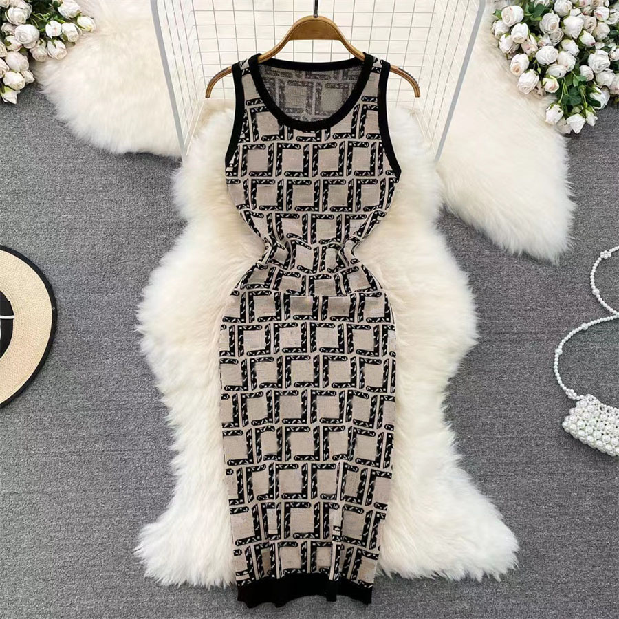 2023summer Women Casual Dresses Classic Knit Dress Fashion brand Letter Pattern Summer Short Sleeve High Quality Womens Clothing, Green/fe1ndi
2023summer Women Casual Dresses Classic Knit Dress Fashion brand Letter Pattern Summer Short Sleeve High Quality Womens Clothing, Green/fe1ndi