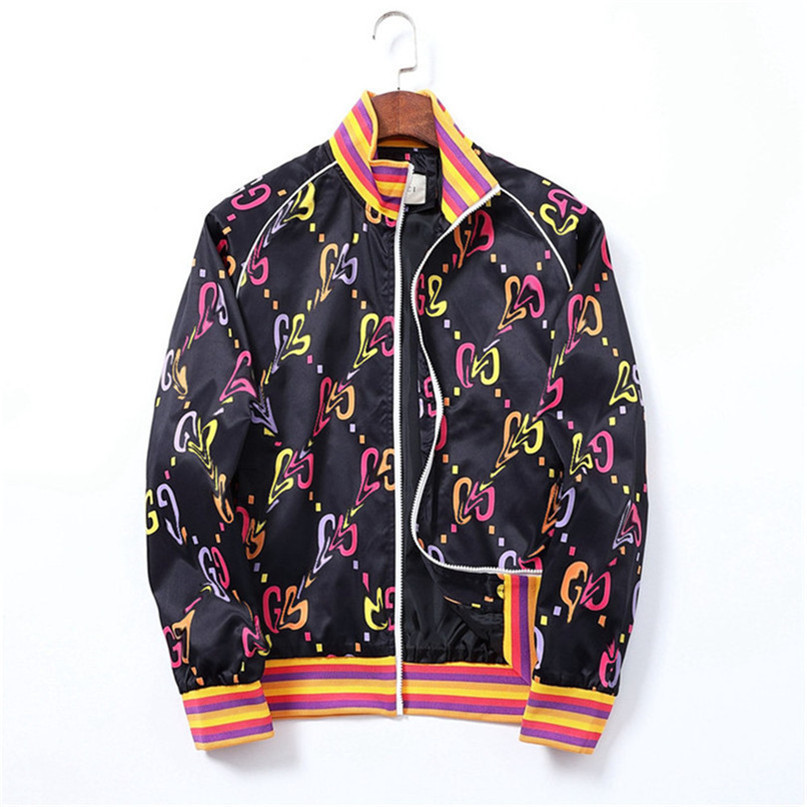 2023 Fashion Mens Designer Jacket Coat Caps Winter Autumn Striped Baseball Slim Stylist Men Women Windbreaker Outerwear Zipper Hoodies Jackets Coats m-3xl
2023 Fashion Mens Designer Jacket Coat Caps Winter Autumn Striped Baseball Slim Stylist Men Women Windbreaker Outerwear Zipper Hoodies Jackets Coats m-3xl