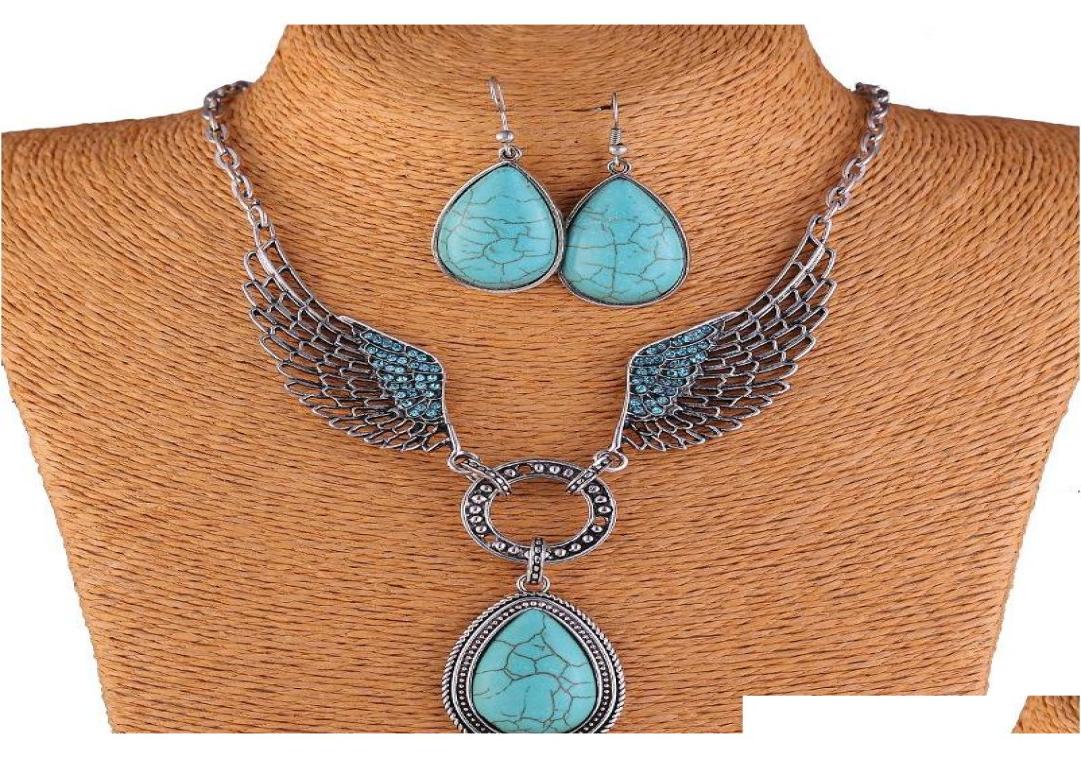 Fashion Vintage Necklace Set Antique Silver Turquoise Jewelry Set Dangle Earrings Classic Pendant Design Fine Jewelry Sets Ccwyr