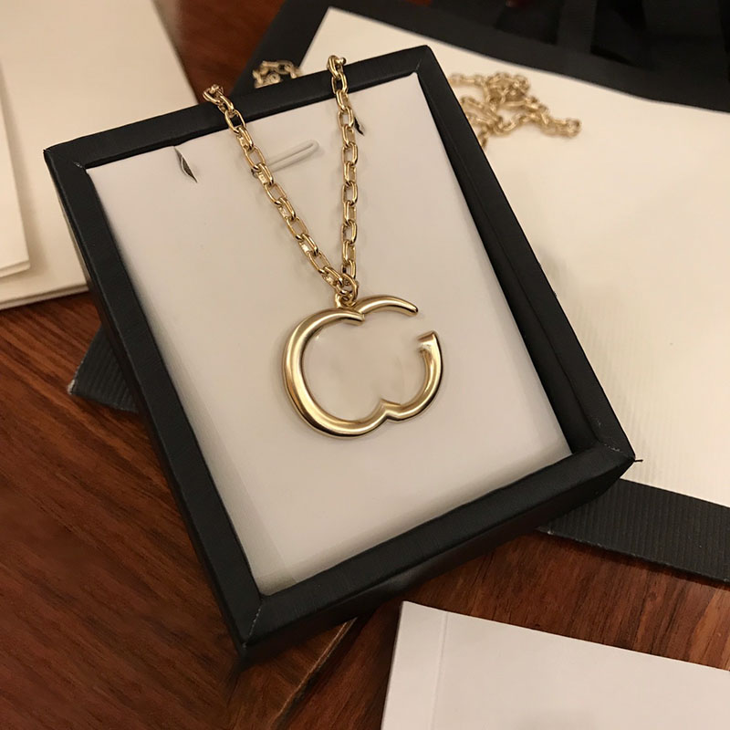 Smooth Traceless Pendant Necklaces for Women Double Letter Combination Necklaces Thick Long Adjustable Necklace with Box
Smooth Traceless Pendant Necklaces for Women Double Letter Combination Necklaces Thick Long Adjustable Necklace with Box
