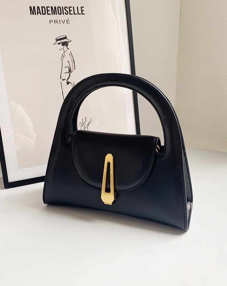Luxury bags Senior sense of Handbags for Ladies Shoulder Bags niche design fashion casual single shoulder crossbody small wallet female Summer women black
Luxury bags Senior sense of Handbags for Ladies Shoulder Bags niche design fashion casual single shoulder crossbody small wallet female Summer women black