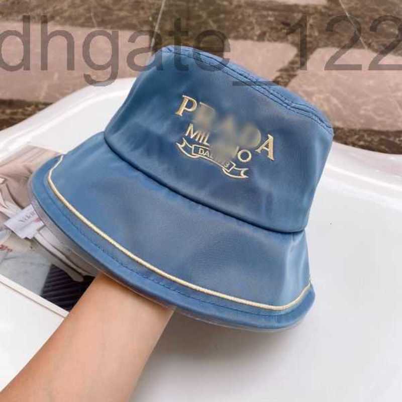 designer Triangle canvas cap Summer beach sun protection large brim empty top hat women's black white ball hand 5 A67H, Blue double-sided logo
designer Triangle canvas cap Summer beach sun protection large brim empty top hat women's black white ball hand 5 A67H, Blue double-sided logo