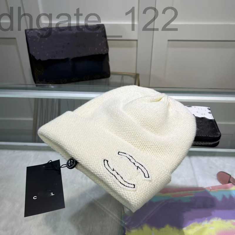 designer Designer Brand Men's Luxury Beanie Hat Ladies Autumn and Winter New Small Fragrance Fashion Classic Trend Retro Warm Embroidered Knitted 3JID
designer Designer Brand Men's Luxury Beanie Hat Ladies Autumn and Winter New Small Fragrance Fashion Classic Trend Retro Warm Embroidered Knitted 3JID